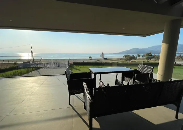 Sun And Sea Apartment In Paralio Astros