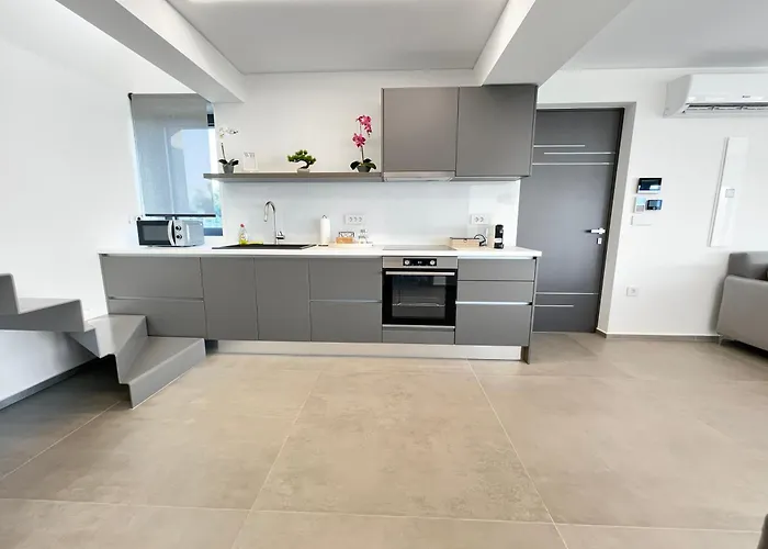 Sun And Sea Apartment In Paralio Astros